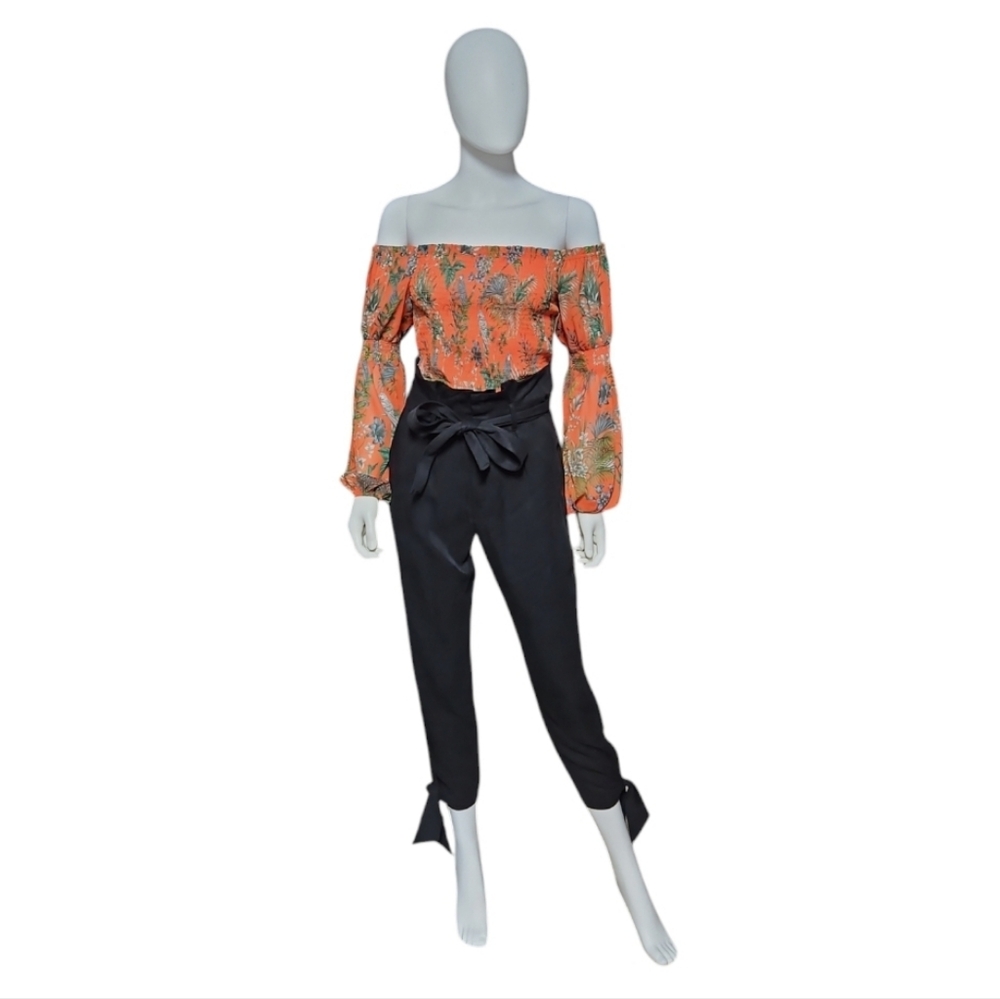 REFORMATION | Avalon High Rise Black Pant in Size 2P - Picture 3 of 8